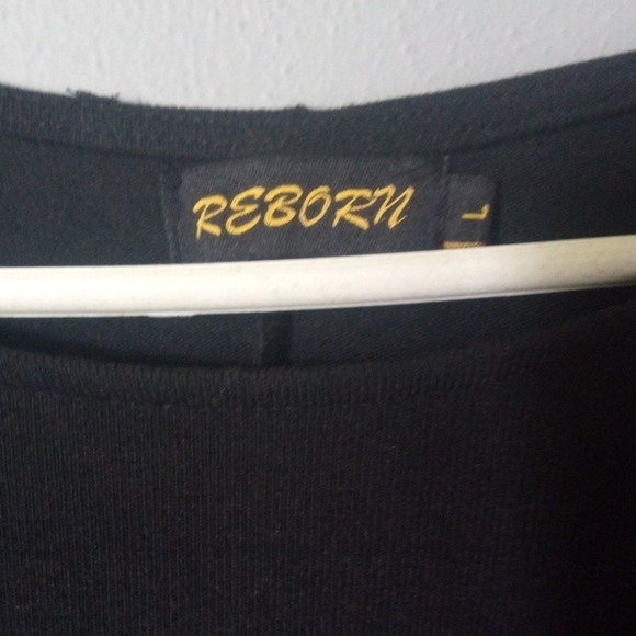 Reborn Women's Black Pullover Tunic with Plaid Hem Size Large - Picture 2 of 6